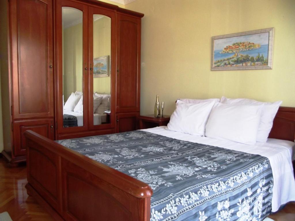 Mikovic Apartment Budva