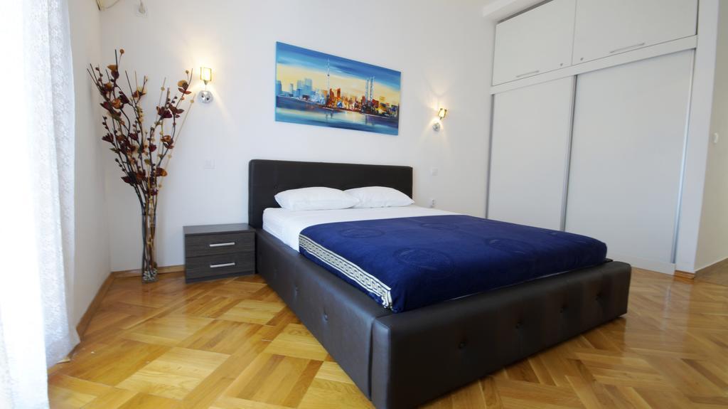 Apartment Mikovic